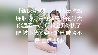 餐厅女厕蹲守蓝裙凉拖红趾甲小美女,红嫩的紧穴不用擦甩屁股就干