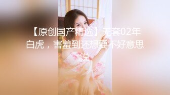  熟女人妻吃鸡啪啪 在家撅着屁屁被黑祖宗大肉棒无套猛怼 爽叫不停 连射两枪