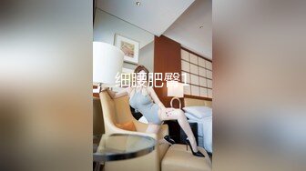 KTV厕所3p，兄弟在后面干的老婆不要不要的，老婆：啊啊啊啊啊啊不不要啦。歌声传来：我们一起学猫叫， 一起喵喵喵！