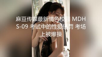 乖巧听话的黑丝女仆，随时都可以供主人中出内射