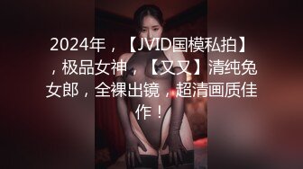 女神来了露脸上演教科书式口交大鸡巴，性感纹身胸前的发财好刺激，让小哥爱不释手口交大鸡巴射嘴抠她骚穴