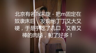 白皙皮膚眼鏡小少婦鏡頭前現場表演道具插穴自慰 沙發上揉奶掰穴挑逗騎乘深插呻吟淫水泛濫 逼逼得被玩腫了 對白淫蕩