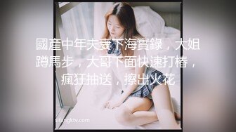 允爾 性感收身黃色服飾搭配性感豹紋服飾 豐腴婀娜姿態美輪美奐的嫵媚